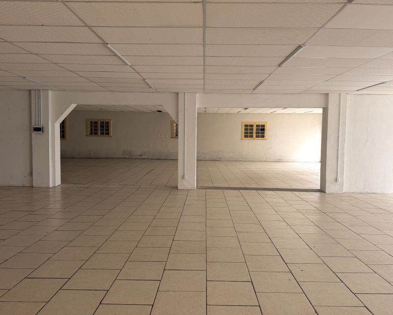 Prédio com 1 banheiro para alugar no bairro Centro, Taquara