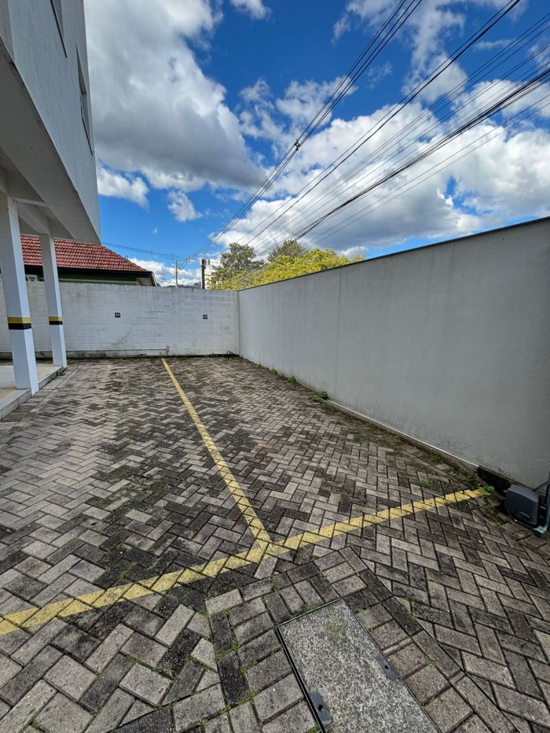 Apartamento com 1 quarto e 3 banheiros para alugar no bairro Centro, Igrejinha