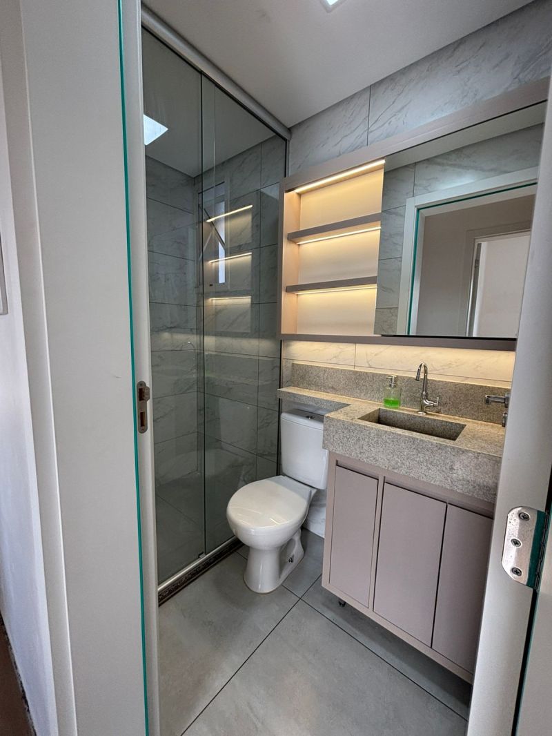 Apartamento com 1 quarto e 3 banheiros para alugar no bairro Centro, Igrejinha