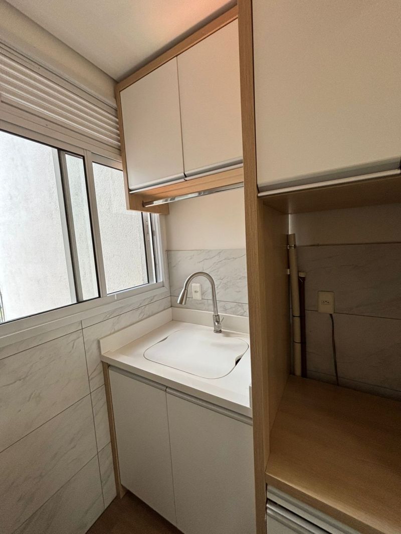 Apartamento com 1 quarto e 3 banheiros para alugar no bairro Centro, Igrejinha