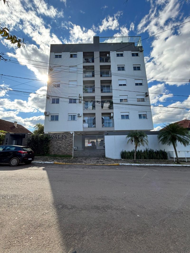 Apartamento com 1 quarto e 3 banheiros para alugar no bairro Centro, Igrejinha