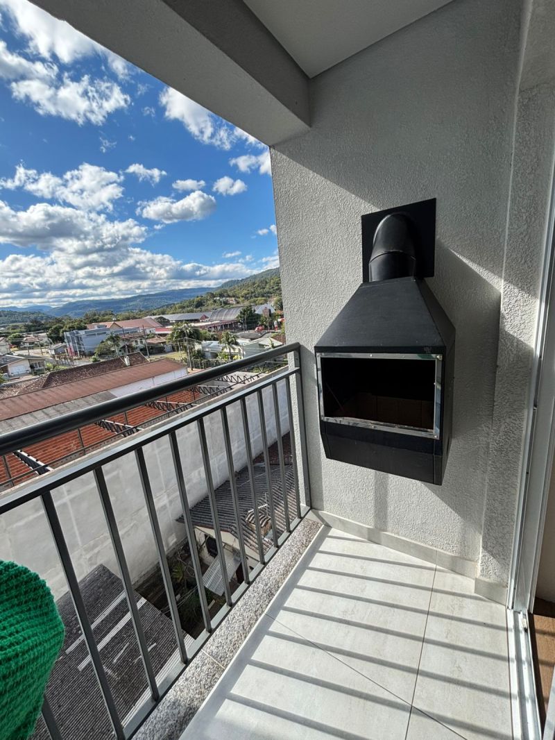 Apartamento com 1 quarto e 3 banheiros para alugar no bairro Centro, Igrejinha