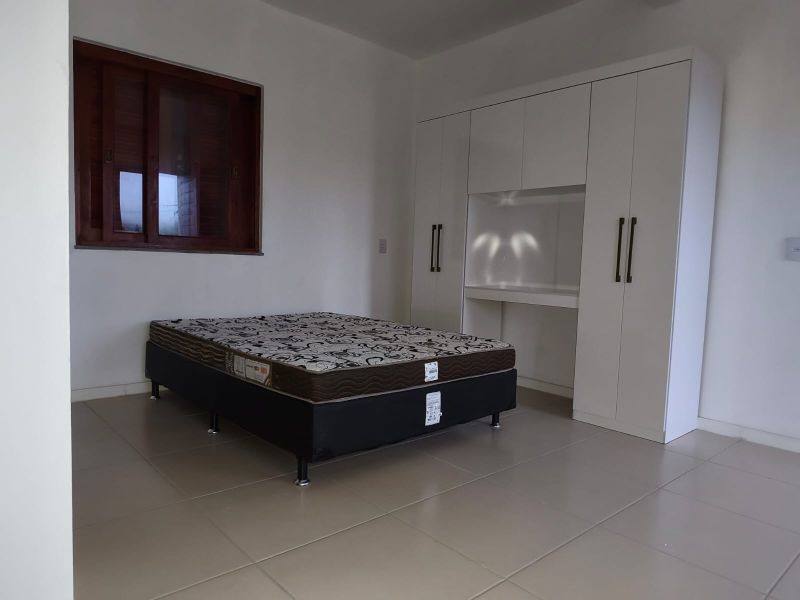 Kitnet com 1 quarto e 1 banheiro para alugar no bairro Santa Maria, Taquara
