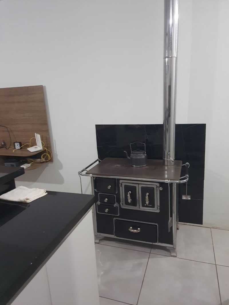 Casa com 3 quartos e 1 banheiro para alugar no bairro Garibaldi, Igrejinha