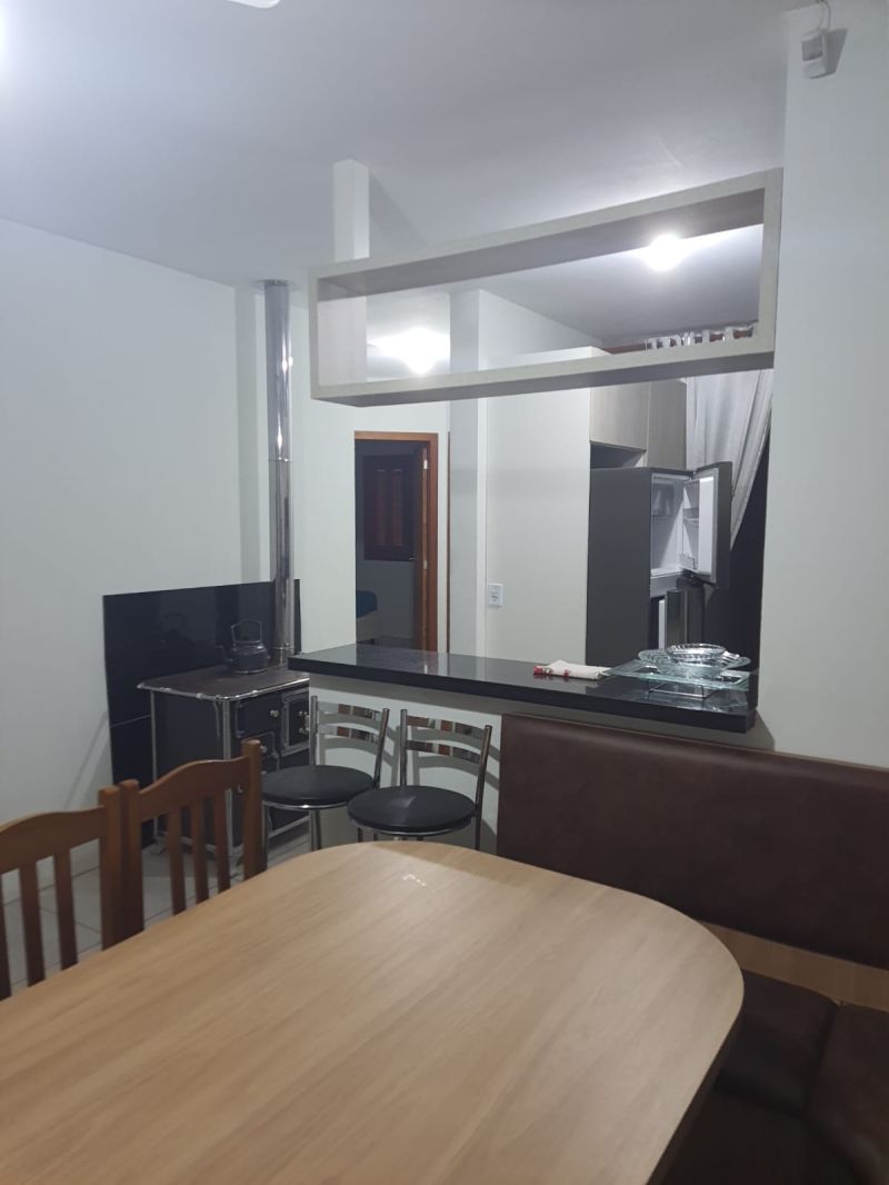 Casa com 3 quartos e 1 banheiro para alugar no bairro Garibaldi, Igrejinha