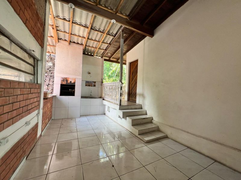 Prédio com 300m² para alugar no bairro Morro do Leoncio, Taquara