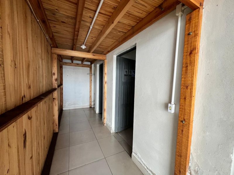 Prédio com 300m² para alugar no bairro Morro do Leoncio, Taquara