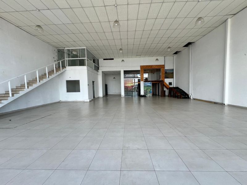 Prédio com 300m² para alugar no bairro Morro do Leoncio, Taquara