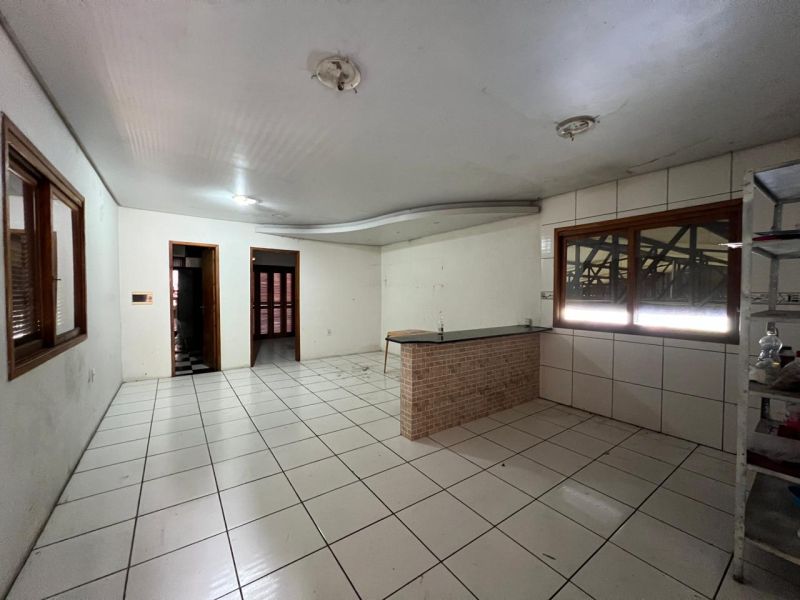 Prédio com 300m² para alugar no bairro Morro do Leoncio, Taquara