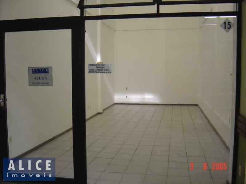Sala para alugar no bairro Centro, Parobe