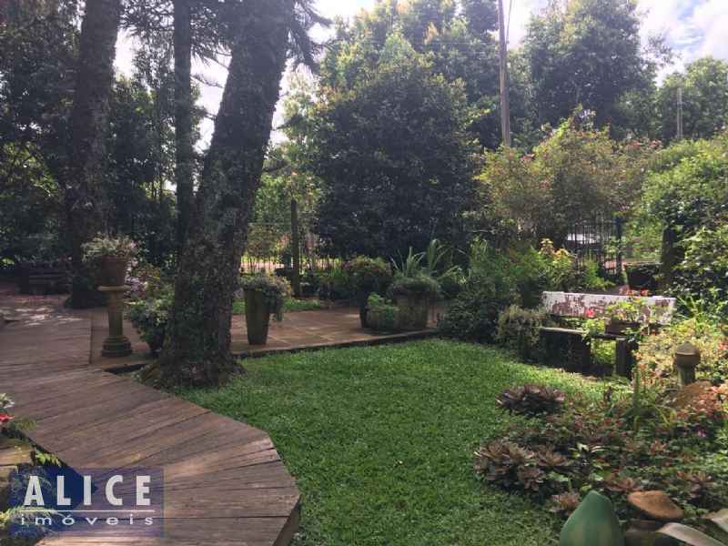 Casa comercial com 1 quarto e 3 banheiros para alugar no bairro Rodeio Bonito, Tres Coroas