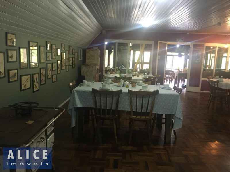 Casa comercial com 1 quarto e 3 banheiros para alugar no bairro Rodeio Bonito, Tres Coroas