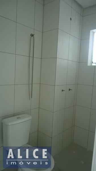 Apartamento com 2 quartos para alugar no bairro Centro, Parobe