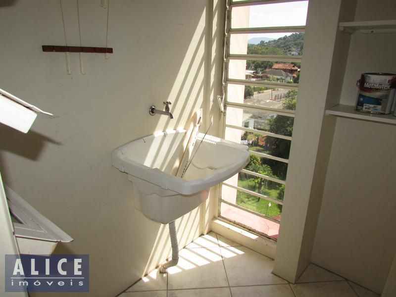 Apartamento com 2 dormitórios