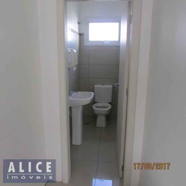 Sala com 2 banheiros para alugar no bairro Sagrada Familia, Taquara
