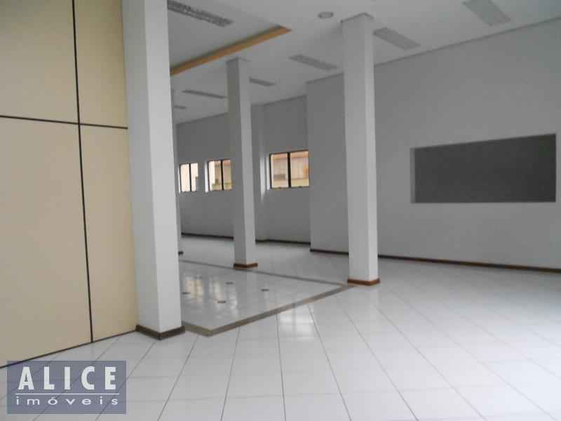 Sala com 175m² para alugar no bairro Centro, Parobe