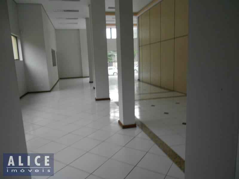Sala com 175m² para alugar no bairro Centro, Parobe