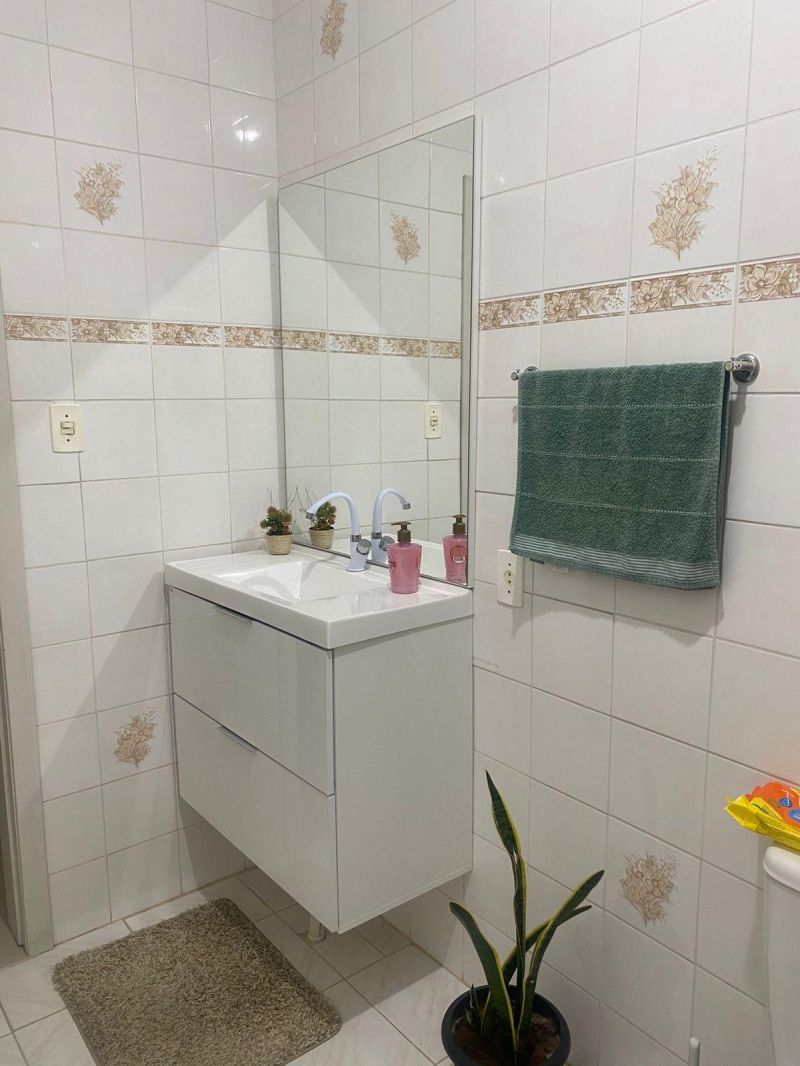 Apartamento com 2 quartos, 1 banheiro e 97m² à venda no bairro Centro, Taquara