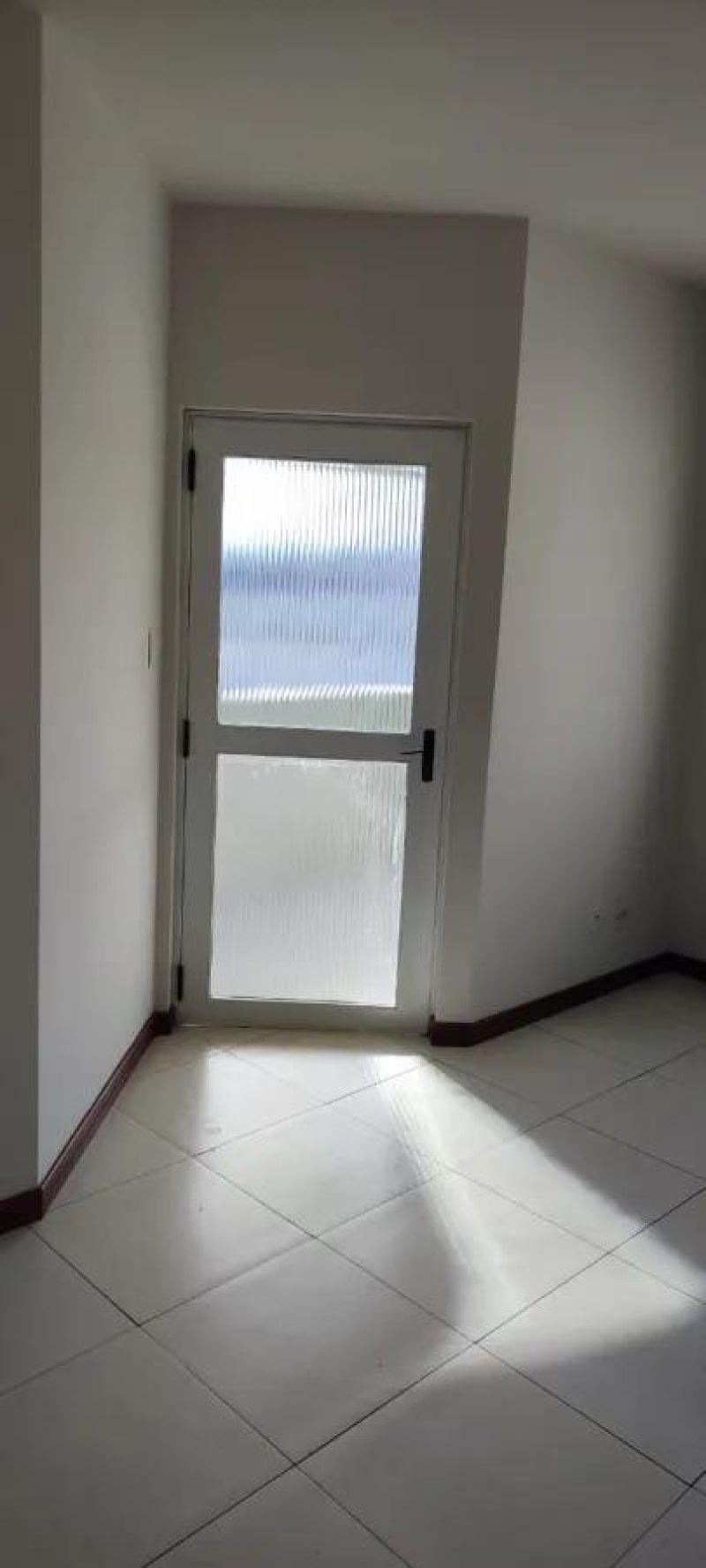 Apartamento com 2 quartos, 2 banheiros e 69m² à venda no bairro Centro, Taquara