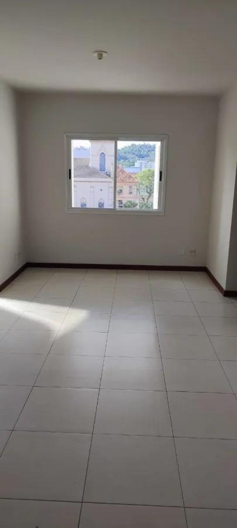 Apartamento com 2 quartos, 2 banheiros e 69m² à venda no bairro Centro, Taquara