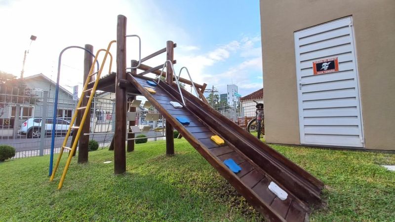 Apartamento com 2 quartos, 1 banheiro e 75m² à venda no bairro Centro, Taquara