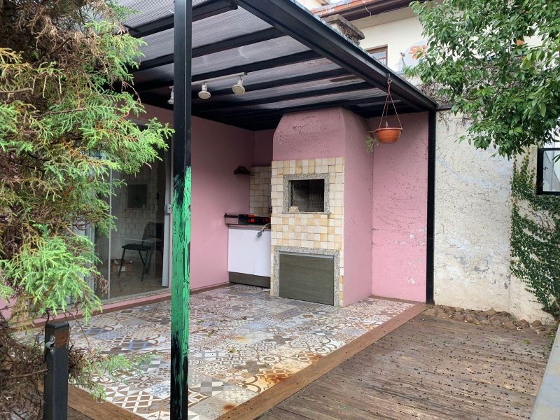 Casa Ampla com 4 Quartos à Venda
