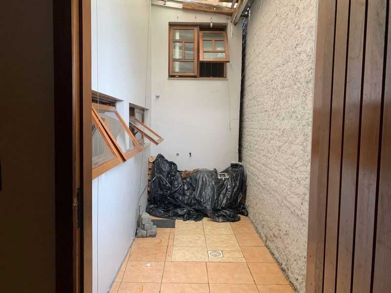 Casa Ampla com 4 Quartos à Venda