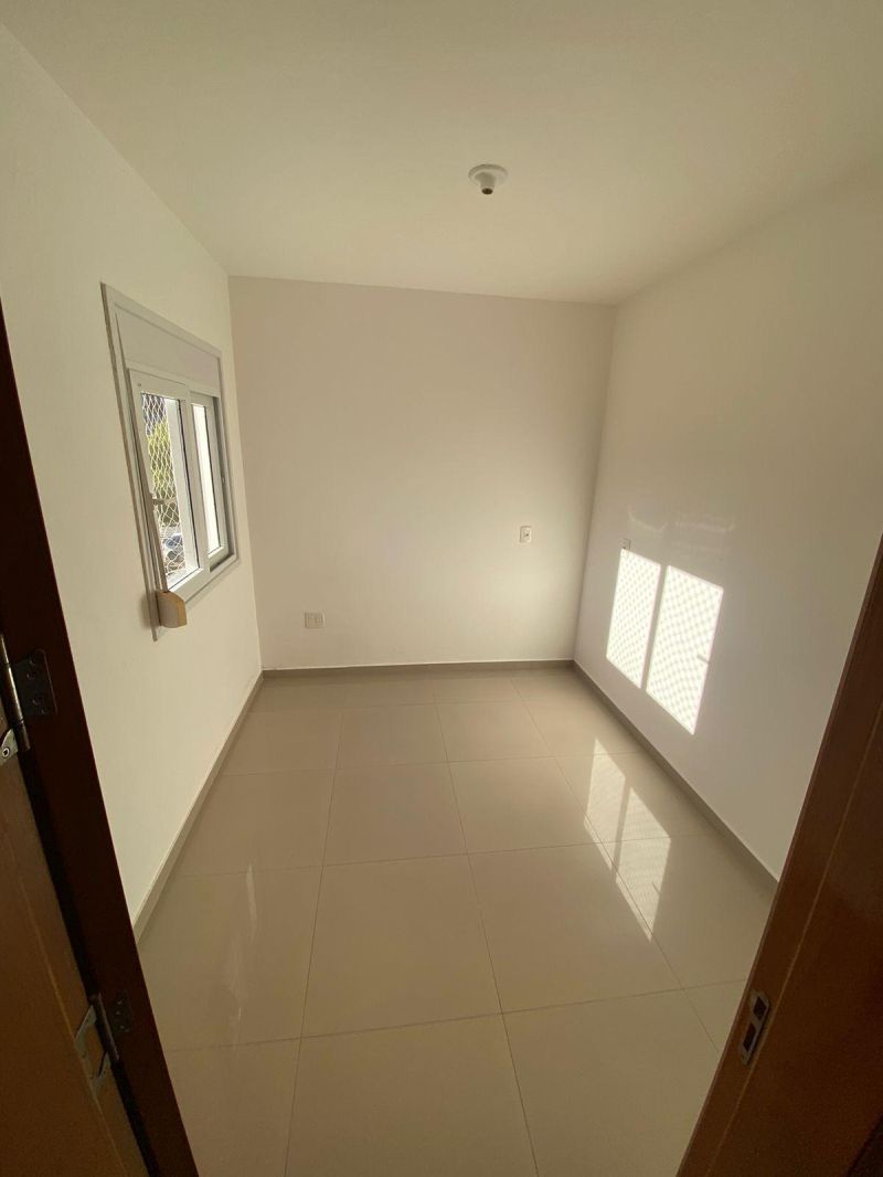 Casa Ampla com 4 Quartos à Venda