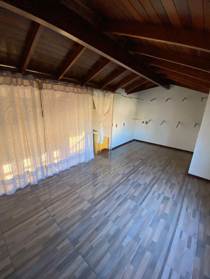 Casa Ampla com 4 Quartos à Venda