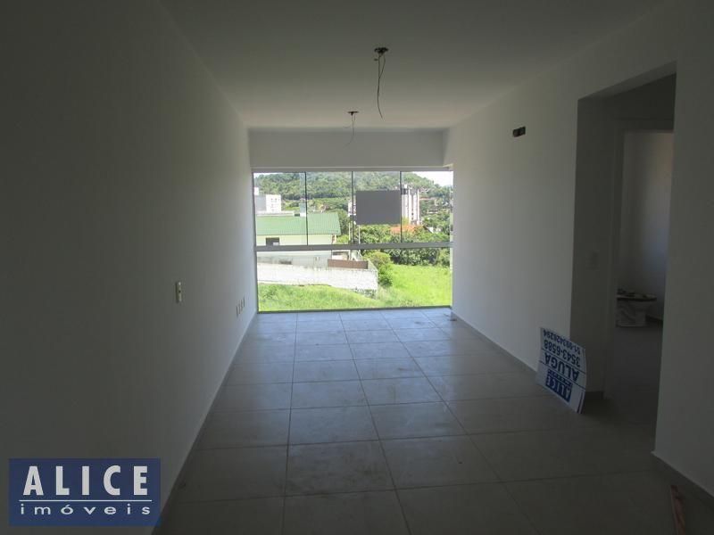 Apartamento com 2 quartos, 1 banheiro e 78m² à venda no bairro Centro, Parobe