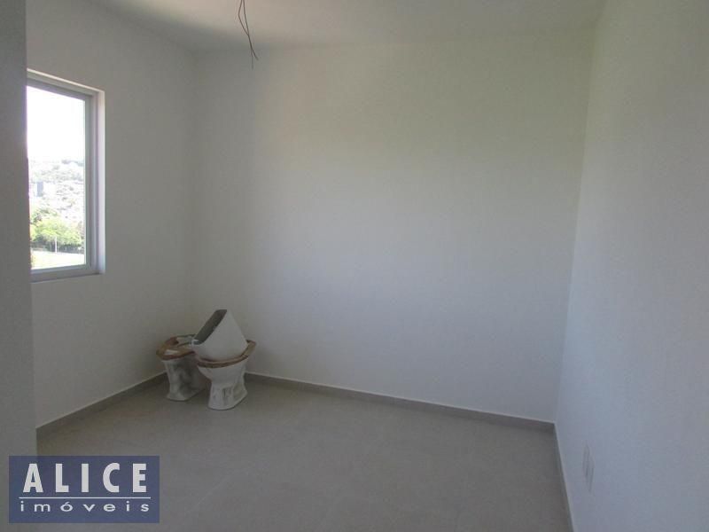 Apartamento com 2 quartos, 1 banheiro e 78m² à venda no bairro Centro, Parobe