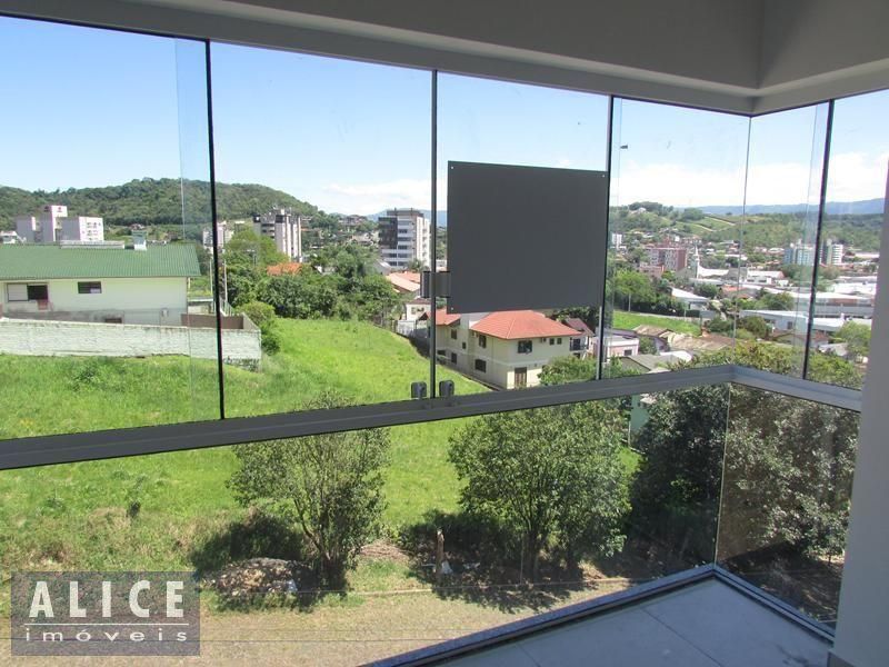 Apartamento com 2 quartos, 1 banheiro e 78m² à venda no bairro Centro, Parobe