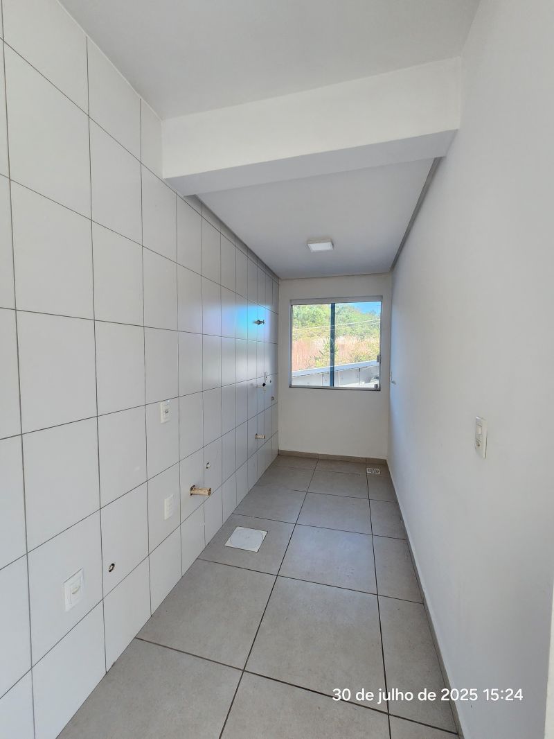 APARTAMENTO COM DOIS DORMITORIOS