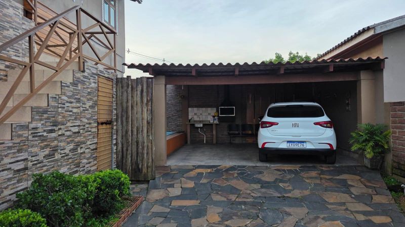 Prédio com 3 quartos, 3 banheiros e 381m² à venda no bairro Figueira, Igrejinha