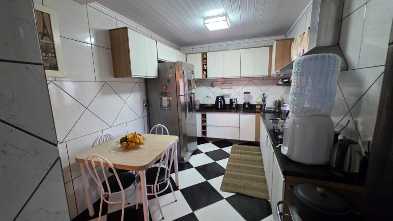 Prédio com 3 quartos, 3 banheiros e 381m² à venda no bairro Figueira, Igrejinha