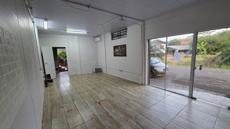 Prédio com 3 quartos, 3 banheiros e 381m² à venda no bairro Figueira, Igrejinha