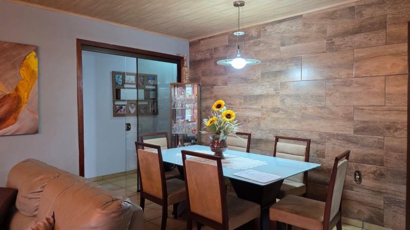 Prédio com 3 quartos, 3 banheiros e 381m² à venda no bairro Figueira, Igrejinha
