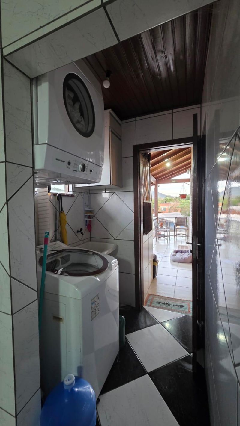 Prédio com 3 quartos, 3 banheiros e 381m² à venda no bairro Figueira, Igrejinha