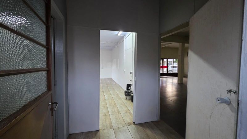Prédio com 3 quartos, 3 banheiros e 381m² à venda no bairro Figueira, Igrejinha