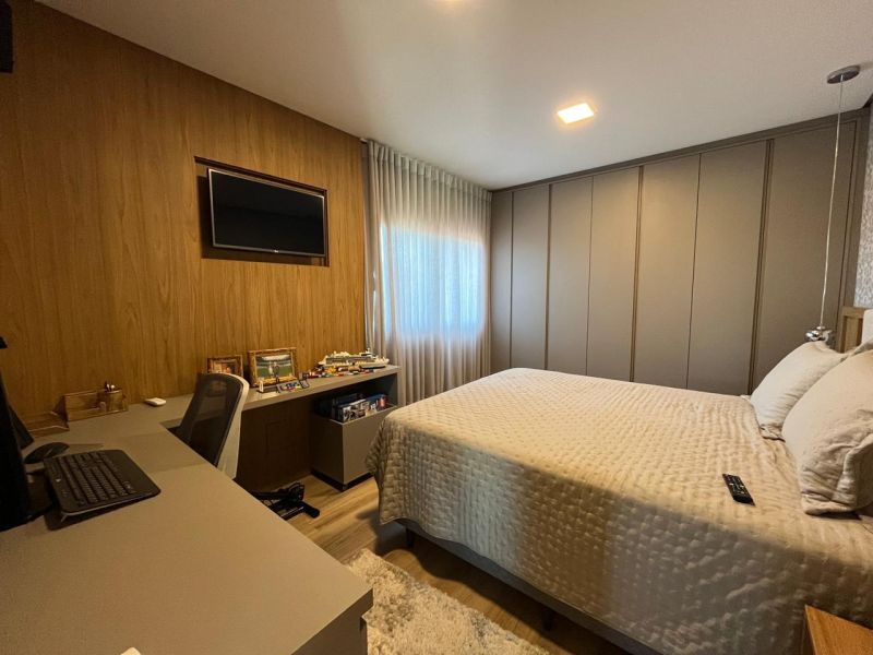 Casa com 2 quartos, 4 banheiros e 297m² à venda no bairro Bom Pastor, Igrejinha