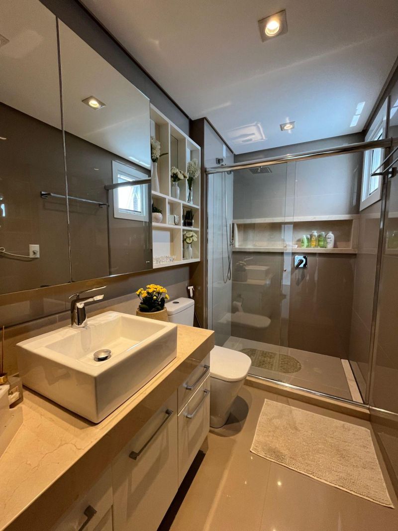 Casa com 2 quartos, 4 banheiros e 297m² à venda no bairro Bom Pastor, Igrejinha