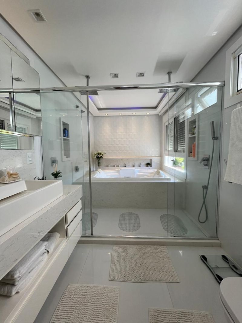Casa com 2 quartos, 4 banheiros e 297m² à venda no bairro Bom Pastor, Igrejinha