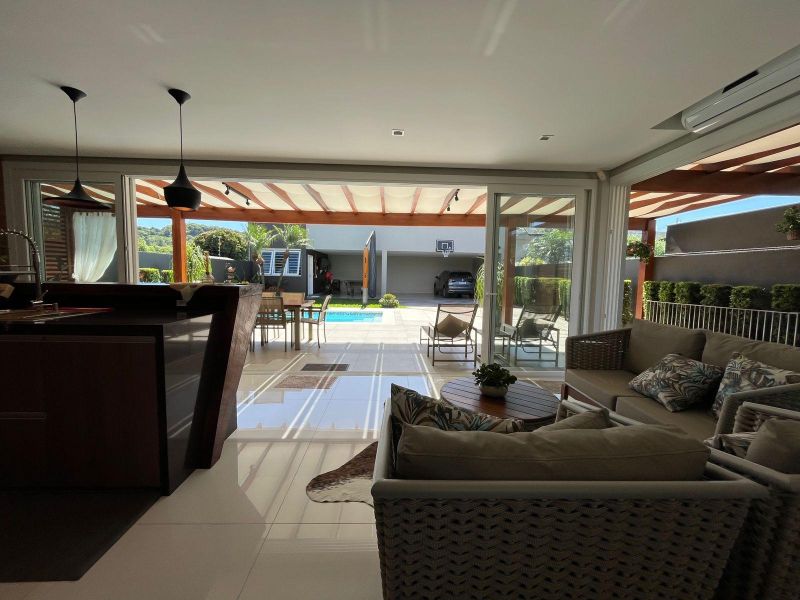 Casa com 2 quartos, 4 banheiros e 297m² à venda no bairro Bom Pastor, Igrejinha