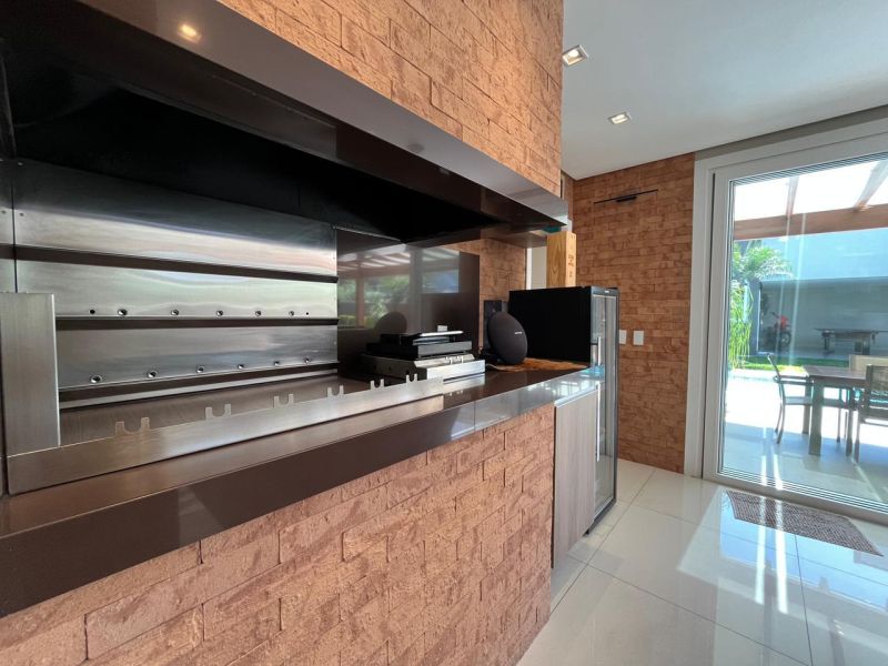 Casa com 2 quartos, 4 banheiros e 297m² à venda no bairro Bom Pastor, Igrejinha