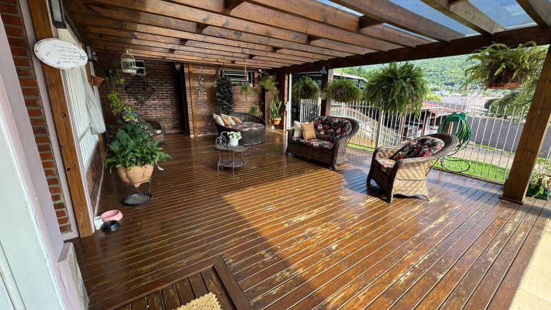 400m² de área construída – Ambientes amplos e bem distribuídos.