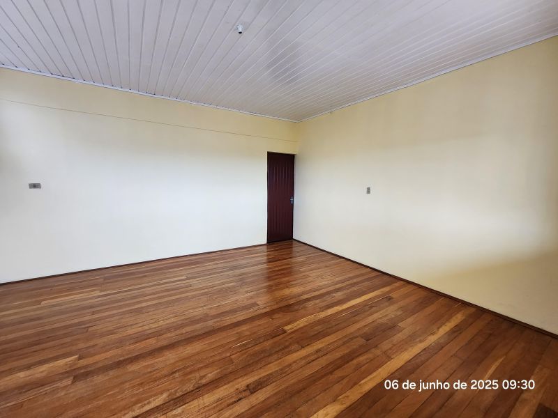 Casa com 3 quartos e 1 banheiro à venda no bairro Guarani, Parobe