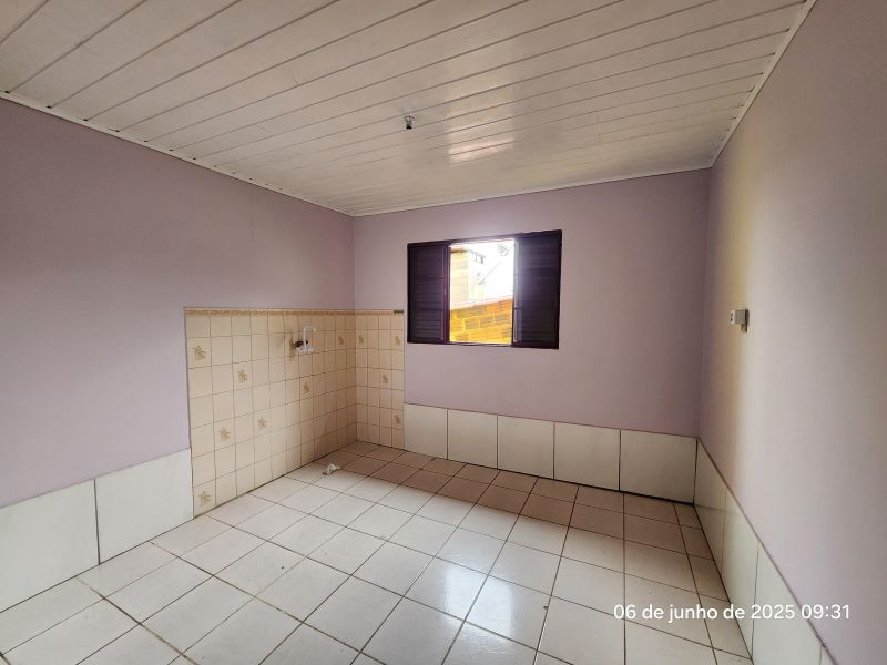 Casa com 3 quartos e 1 banheiro à venda no bairro Guarani, Parobe