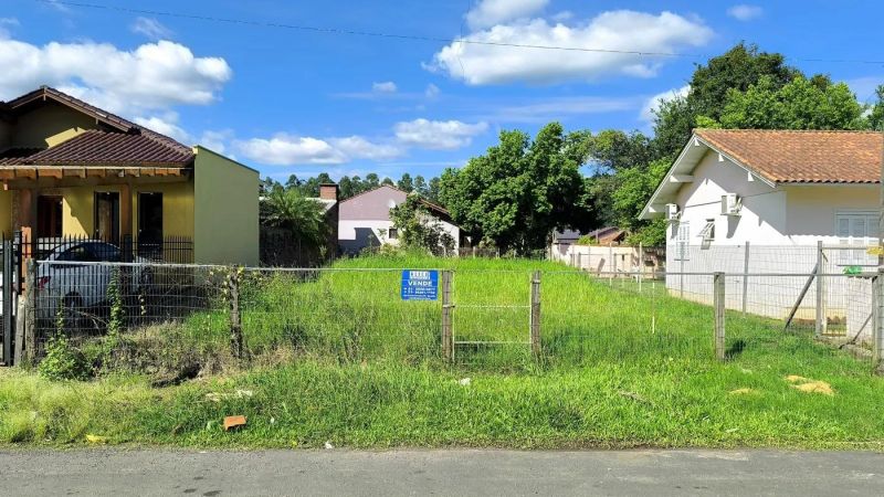 Terreno à venda no bairro Casa Pedra, Igrejinha