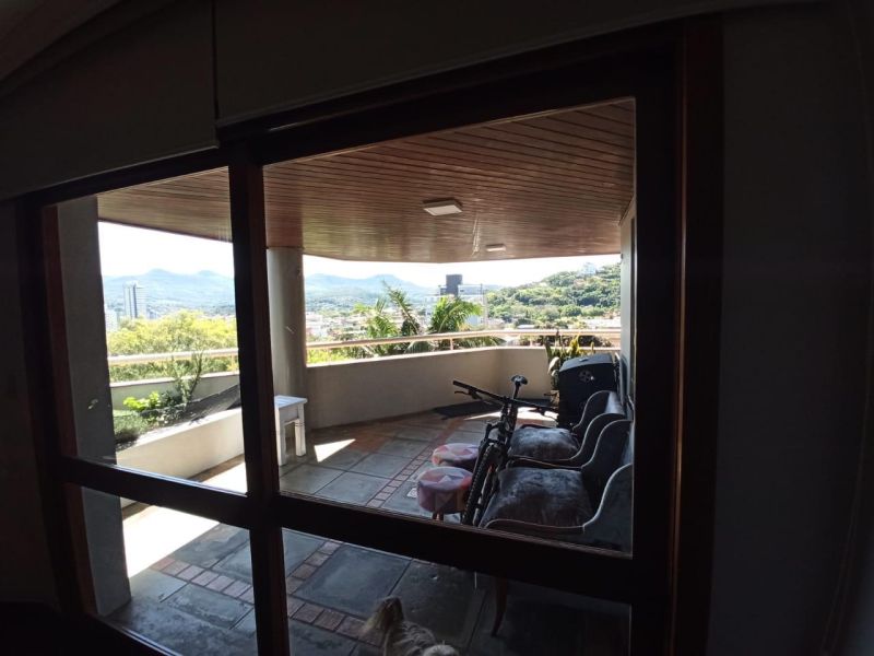Apartamento com 2 quartos, 3 banheiros e 207m² à venda no bairro Centro, Igrejinha