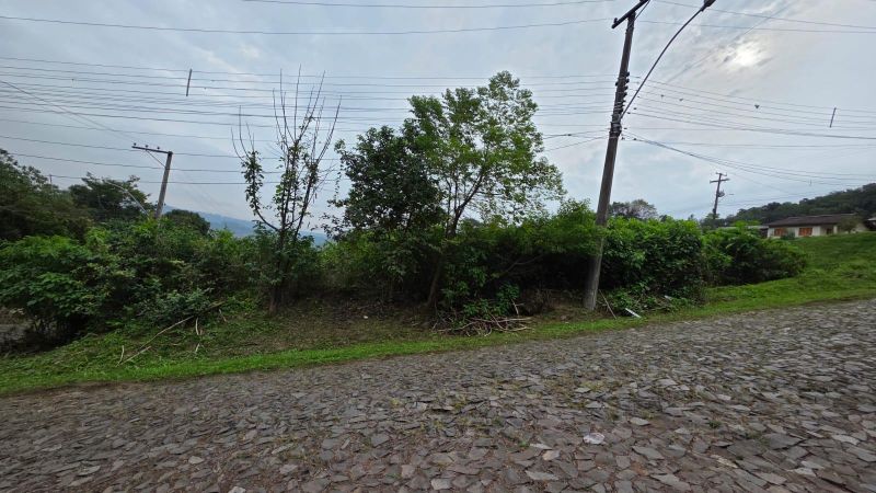 Terreno à venda no bairro Viaduto, Igrejinha